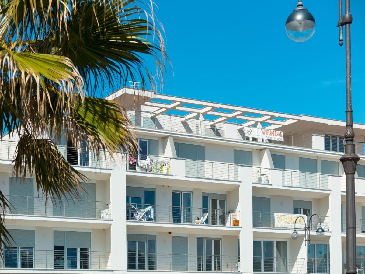 Appartamento Fronte Mare ポルトフェッラーイオ エクステリア 写真